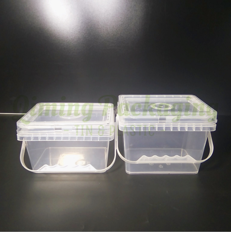 rectangular plastic buckets