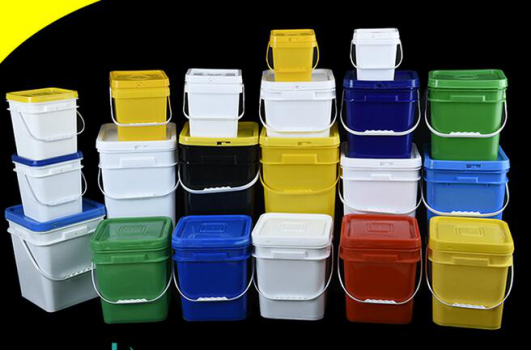 Square Black Plastic Buckets With Lids  QM Packaging